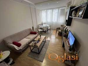 Fantastičan dvoiposoban stan u Rumenačkoj