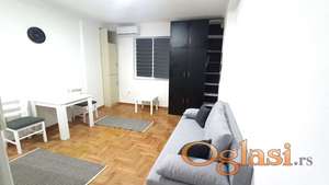 Nameštena grasonjera useljiva 1. jula, BEZ AGENCIJE