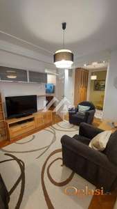 Izdajem LUX Troipsoban stan duplex u Strogom Centru !!! ID#4005