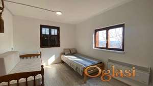 Prizemna kuća od 53m2 u Sremskoj Kamenici!