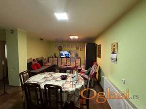 Prizemna kuća u Čurugu