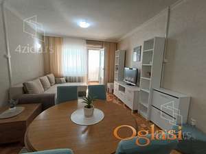 NAMESTEN DVOIPOSOBAN STAN KOD SAJMA