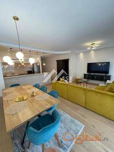 Izdajem LUX trosoban stan u Park City sa 2 privatna parking mesta !!! ID#7056