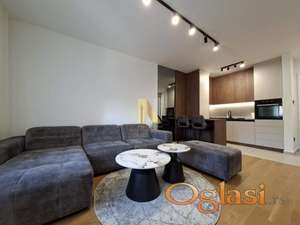 Heroja Pinkija - nov stan u modernoj zgradi