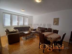 Izdaje se dvoiposoban stan u ul. Majakovskog, 72m2