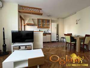 NOVI SAD - CARA DUŠANA - 43.00 m2