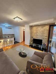 * * *DVOSOBAN STAN NA ATRAKTIVNOJ LOKACIJI * * *