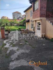 Kuća u strogom centru, 120m2 na placu od 540m2