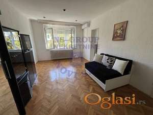 Komforna garsonjera na Detelinari