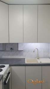 Stan na super lokaciji