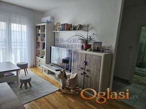 Fantastičan dvosoban stan na Adicama!