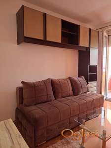 Izdaje se jednosoban stan na Grbavici – odlična lokacija!