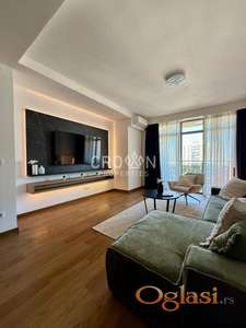 Luksuzan 3.0 stan u Beogradu na vodi - panoramski pogled, visok sprat ID#1725