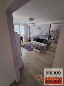 ROTKVARIJA, 51m2, Dvosoban, Renoviran