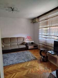 Dvoiposoban stan - 70m2 + parking mesto - Grbavica