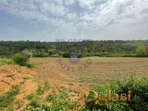 Odličan plac na Čardaku!