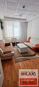 Dvosoban stan 42 m² u centru Novog Sada, 5. sprat