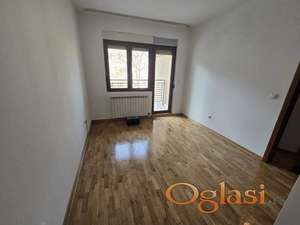 Vardarska,manji prazan stan ID#19005