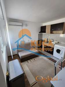 Izdaje se stan u centru