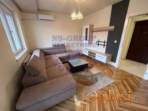 Trosoban stan na Grbavici