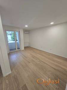 Izdaje se nov do sada neuseljavan dvosoban stan top lokacija - 400 eura