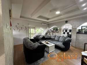 IZDAJE SE SPRAT KUCE NA KLISI ID#5901