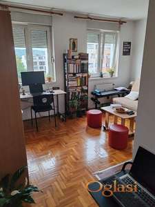 Garsonjera na Telepu, Novi Sad, 24 m², 3. sprat