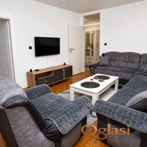 Stan Na Dan Kraljevo Apartman Ena