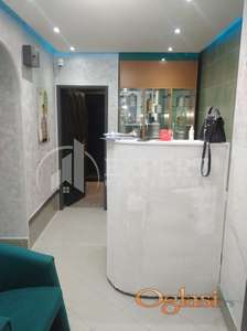 Izdaje se poslovni prostor u centru, 66m2!