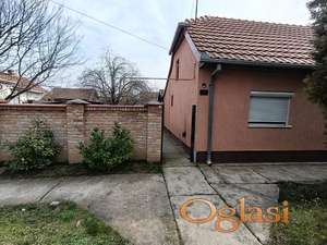 USELJIVA, KOMPLETNO OPREMLJENA KUĆA – BAČKI JARAK – OGLAŠAVA VLASNIK