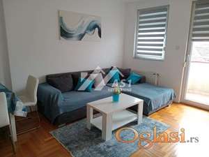 Izdajem fenomenalan dvosoban stan u Centru !! - novija zgrada ID#4564