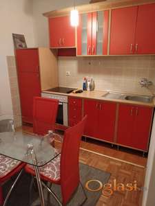 Izdajem namešten stan