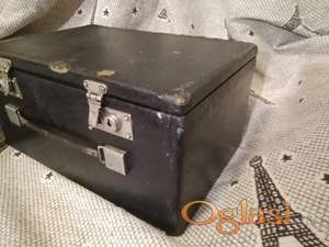 stari koferčić iz 50-ih godina 20 veka