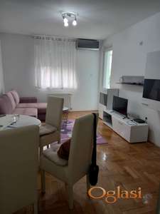 NOVA DETELINARA - LEPO NAMEŠTEN DVOSOBAN STAN - USELJIV OD 01.03.2026.