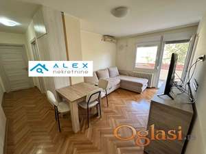 Dvoiposoban stan u centru grada