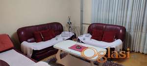 Izdaje se odličan stan na Bulevaru Nemanjića, 54m2