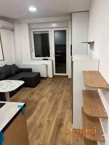 NOVA GARSONJERA,PARKING