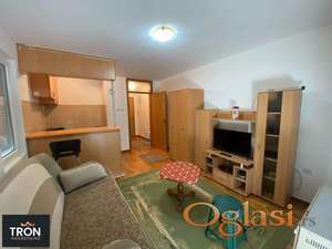 Povoljno - Garsonjera 28m2