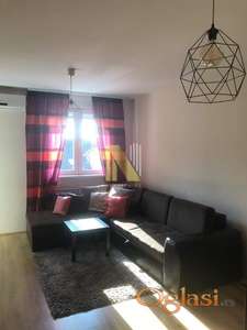 Izdaje se 2.5 stan kod Bulevara