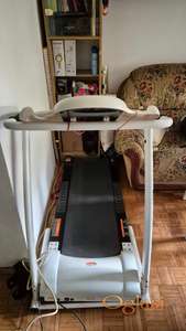 Traka za trcanje slabo koriscena, ispravna