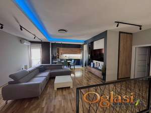 NOV, MODERNO OPREMLJEN ČETVOROSOBAN STAN U PETROVARADINU 