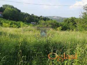 Plac se nalazi na lepom mestu