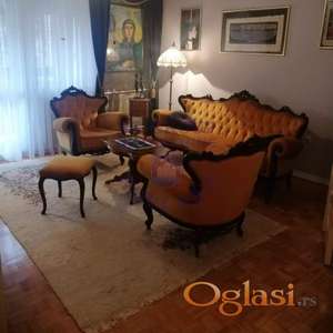 Izdaje se dvoiposoban, potpuno opremljen stan na atraktivnoj lokaciji