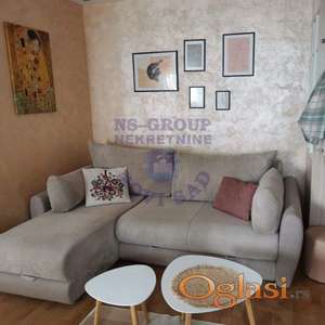 Izdaje se prelep jednoiposoban stan na Bulevaru patrijarha Pavla, površine 46 m²