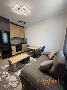 LUKSUZAN STAN, JEDNOIPOSOBAN, GRBAVICA, 500EUR MESECNA KIRIJA