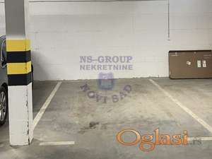 Garazno mesto u suterenu!