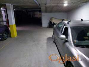 Predstavljamo vam odličnu garažu sa dva parking mesta na dobroj lokaciji.