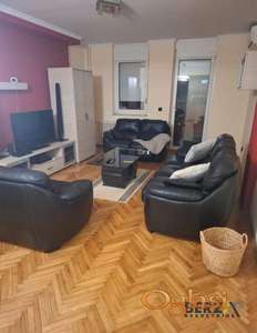  KOMFORAN TROSOBAN PET FRIENDLY STAN SA PARKING MESTOM - SAJAM