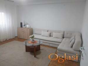 DVOSOBAN STAN – ODLIČNA LOKACIJA-ODMAH USELJIV