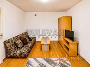Izdaje se odlična garsonjera kod Pravnog fakulteta, 30m2
